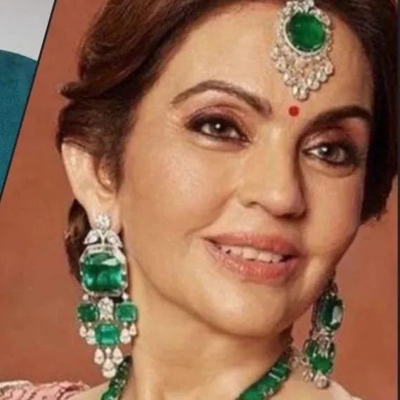 Nita Emerald Green Doublet & Crystal Earrings